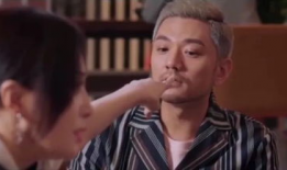 全娱乐圈都靠我吃瓜,我只负责吃